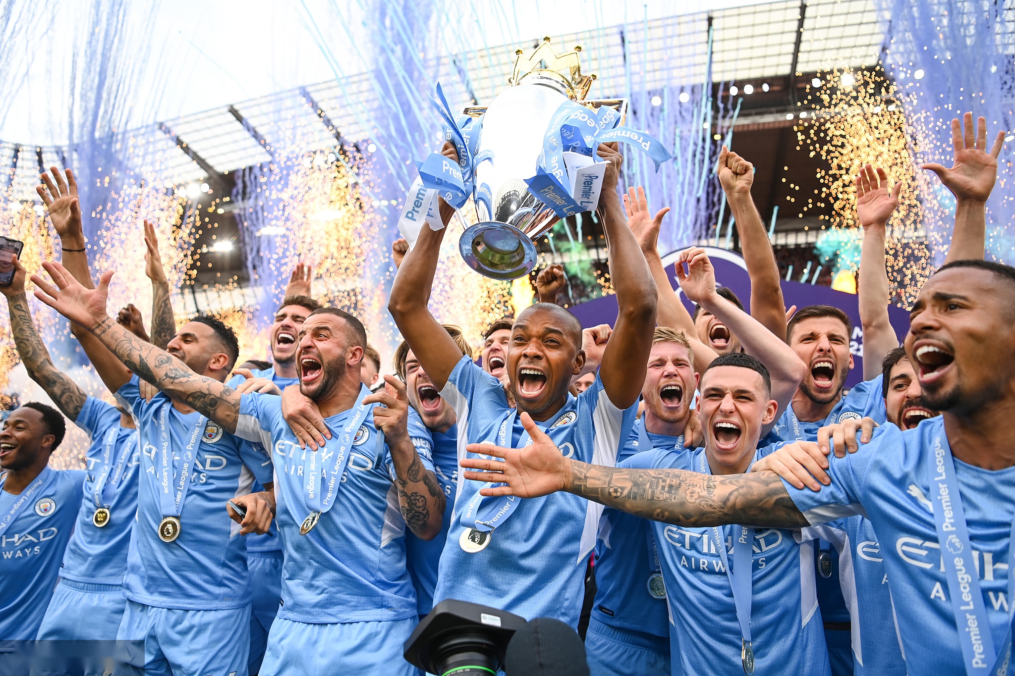 于昔日的光 于昔日的光