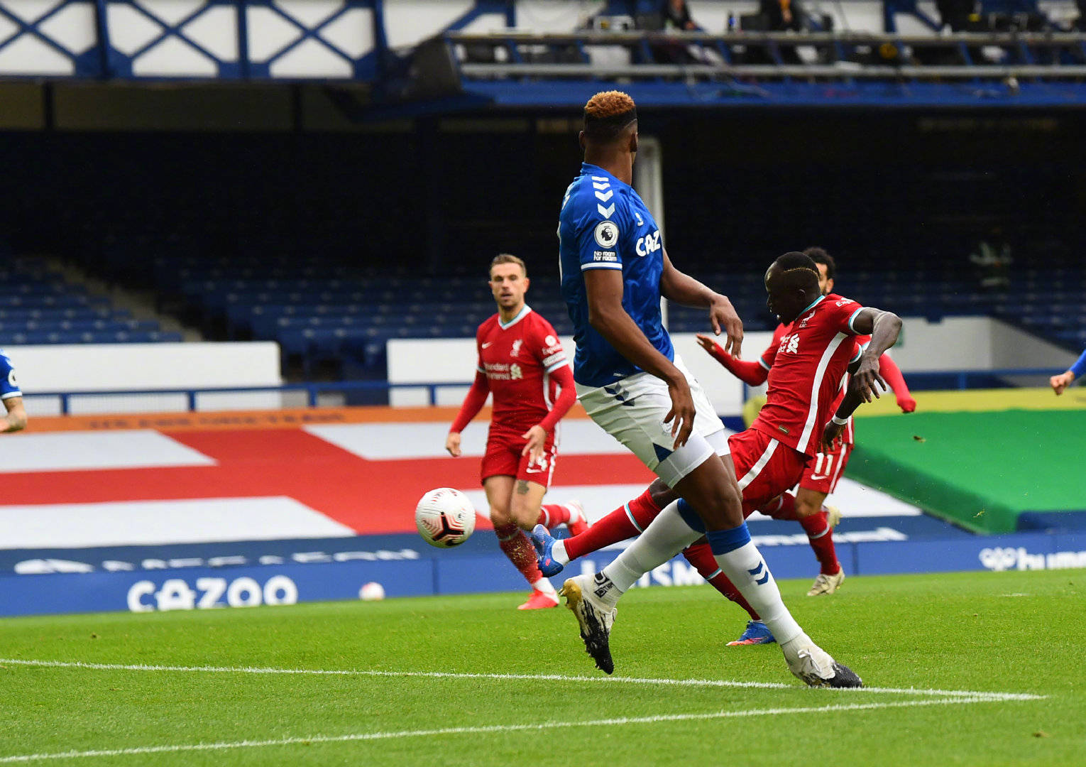 广东队竞相 广东队竞相