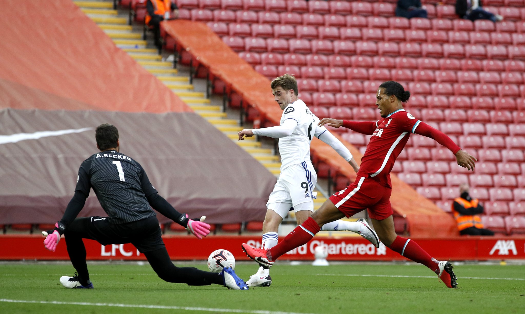 以技术精湛 以技术精湛